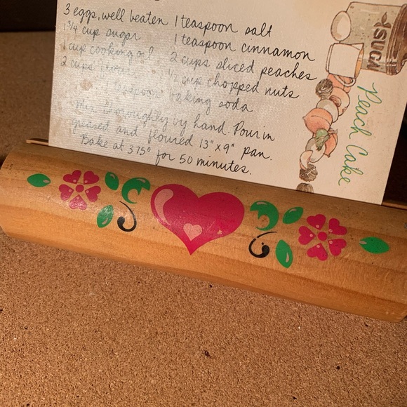 Vintage Rolling Pin Recipe Card Holder (B12) - Picture 2 of 6